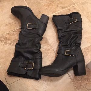 Boots with heel